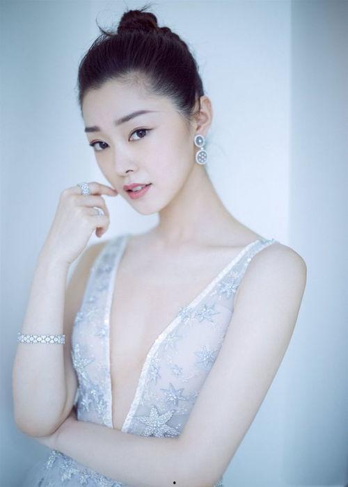 校草宋轶爆料视频大全,揭秘校园风云背后的故事 第1张 校草宋轶爆料视频大全,揭秘校园风云背后的故事 第1张